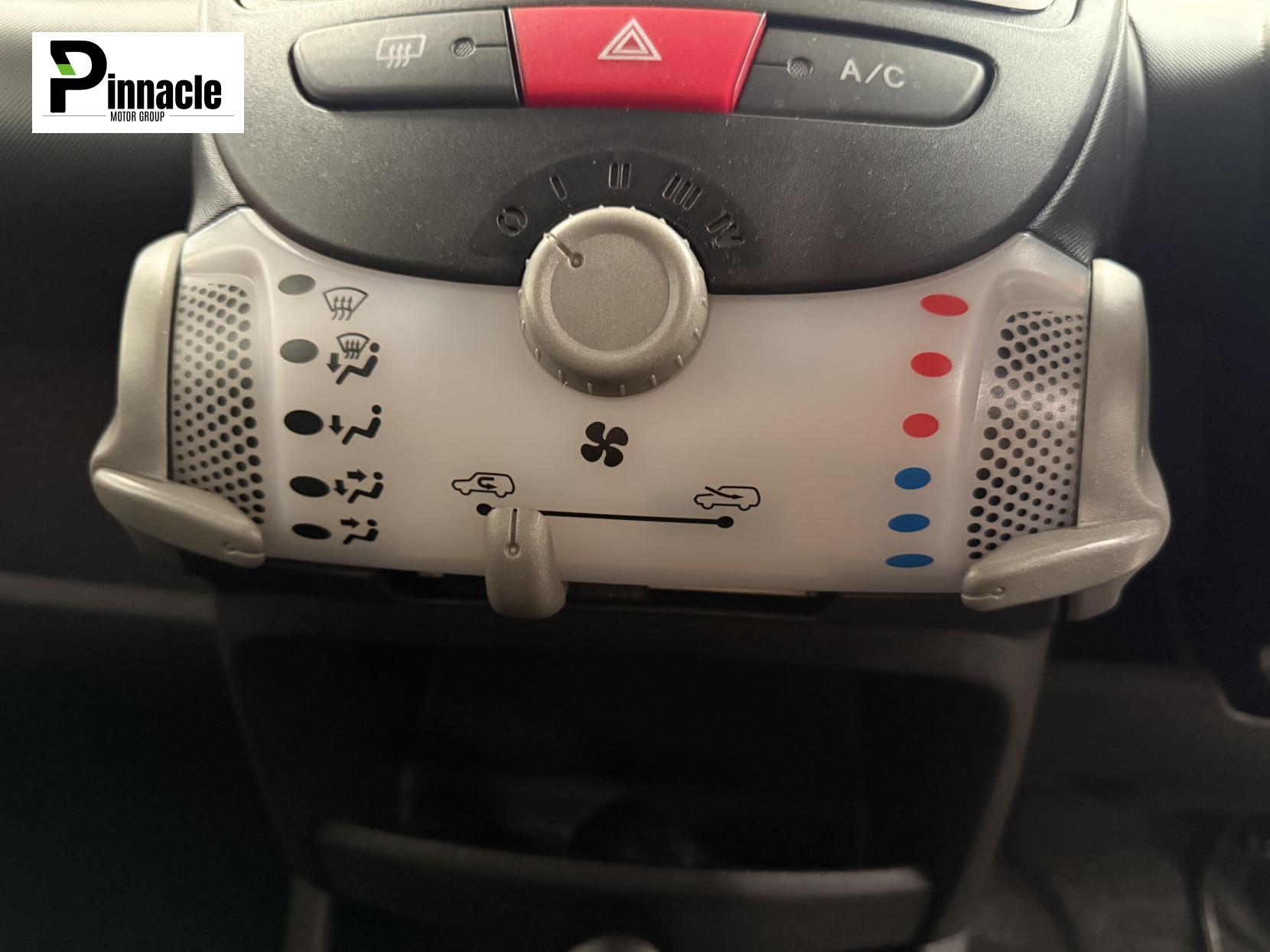 Toyota AYGO 1.0 VVT-i Hatchback 5dr Petrol Manual Euro 5 (67 ps)