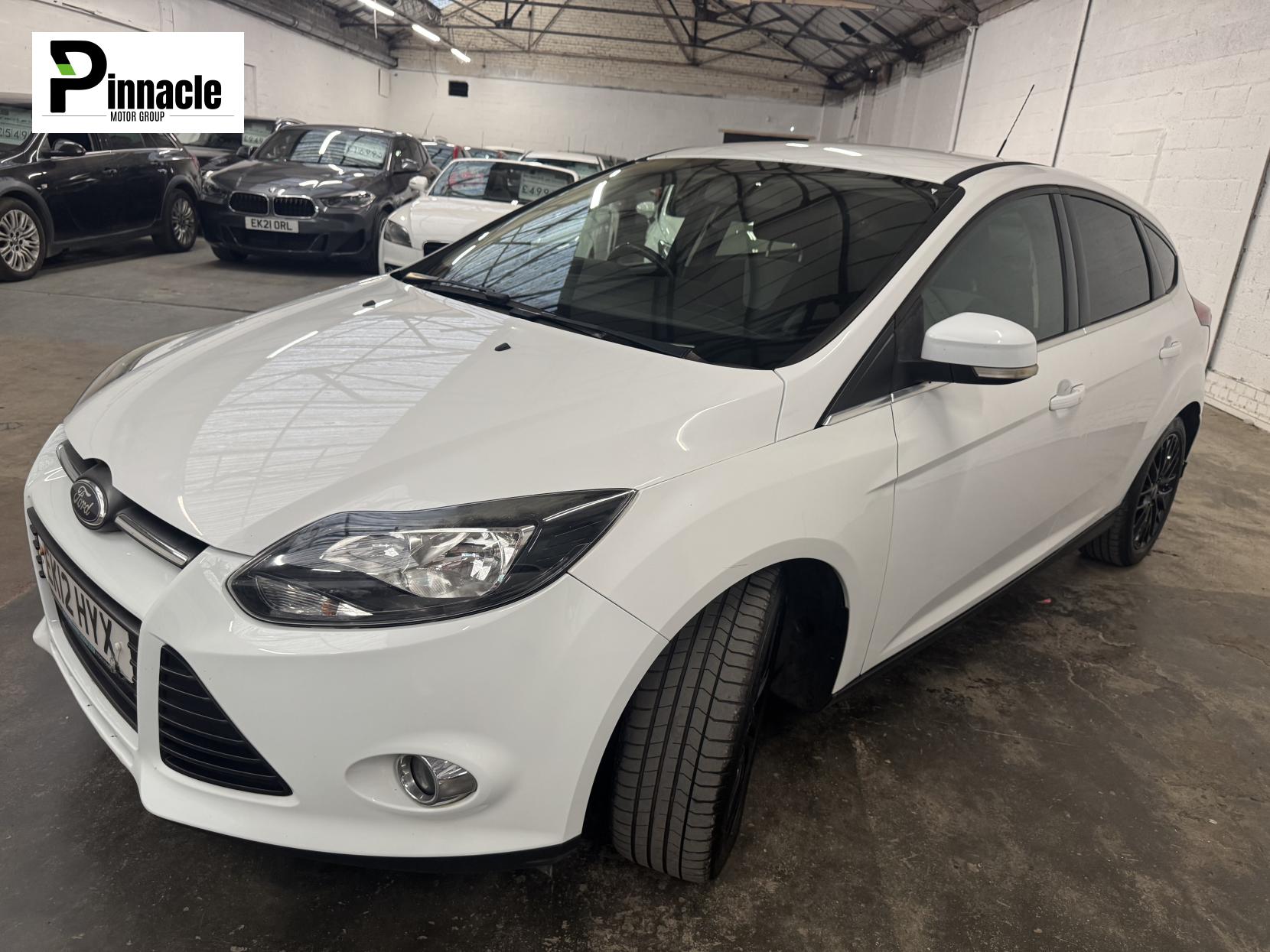 Ford Focus 1.6 Zetec Hatchback 5dr Petrol Manual Euro 5 (125 ps)