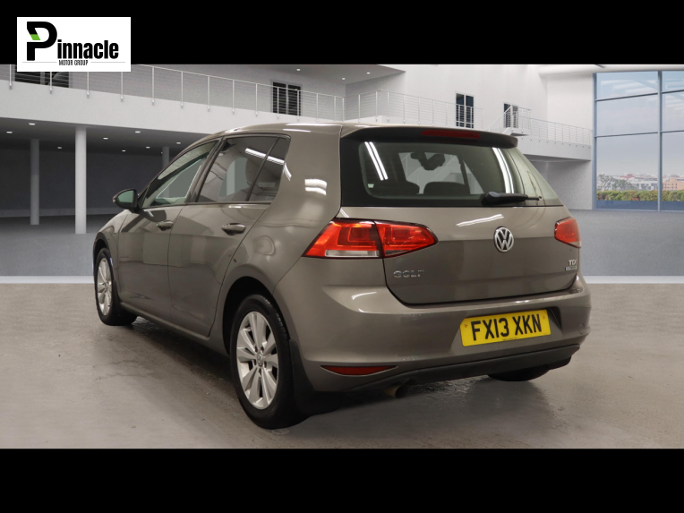 Volkswagen Golf 1.6 TDI BlueMotion Tech SE Hatchback 5dr Diesel Manual Euro 5 (s/s) (105 ps)