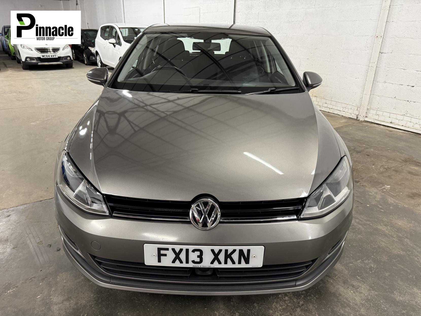 Volkswagen Golf 1.6 TDI BlueMotion Tech SE Hatchback 5dr Diesel Manual Euro 5 (s/s) (105 ps)