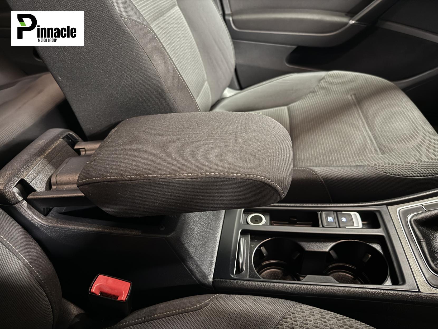 Volkswagen Golf 1.6 TDI BlueMotion Tech SE Hatchback 5dr Diesel Manual Euro 5 (s/s) (105 ps)