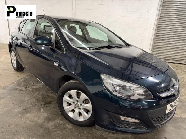 Vauxhall Astra 1.6 CDTi ecoFLEX 99g Design Hatchback 5dr Diesel Manual Euro 6 (s/s) (136 ps)