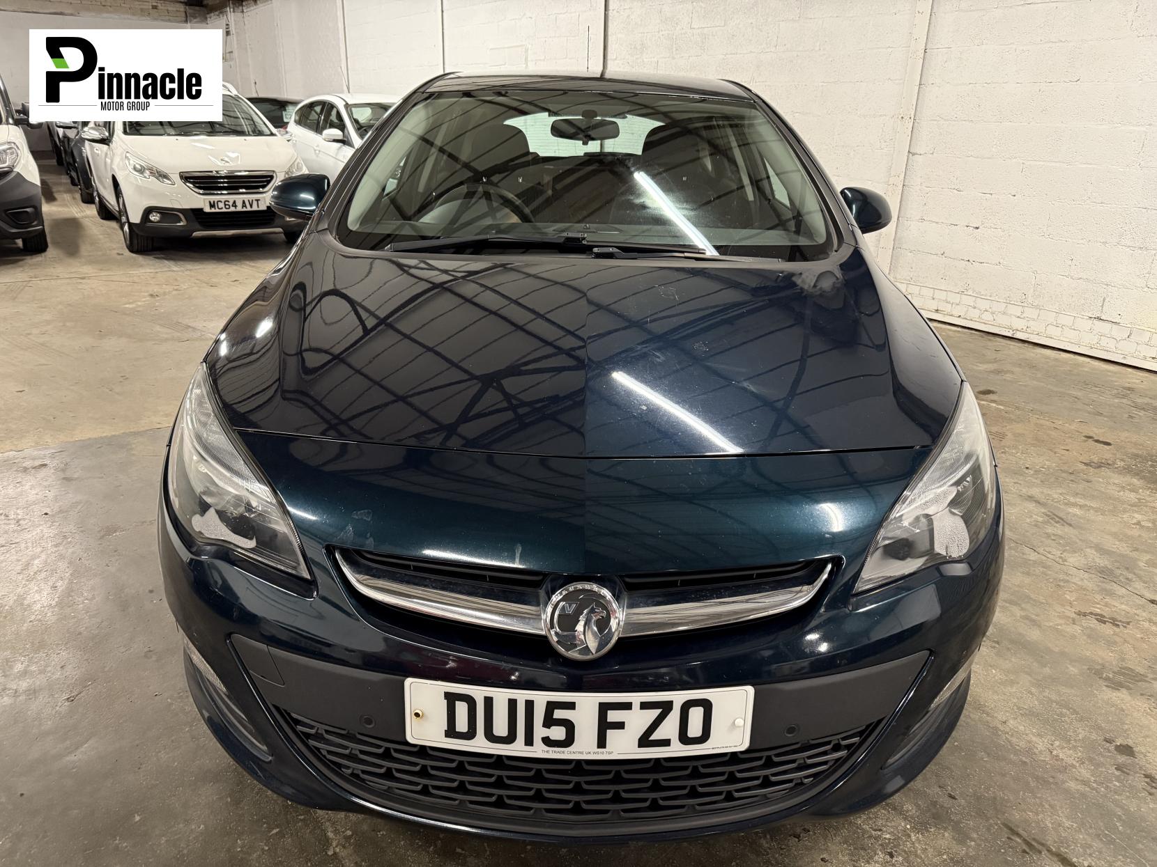 Vauxhall Astra 1.6 CDTi ecoFLEX 99g Design Hatchback 5dr Diesel Manual Euro 6 (s/s) (136 ps)
