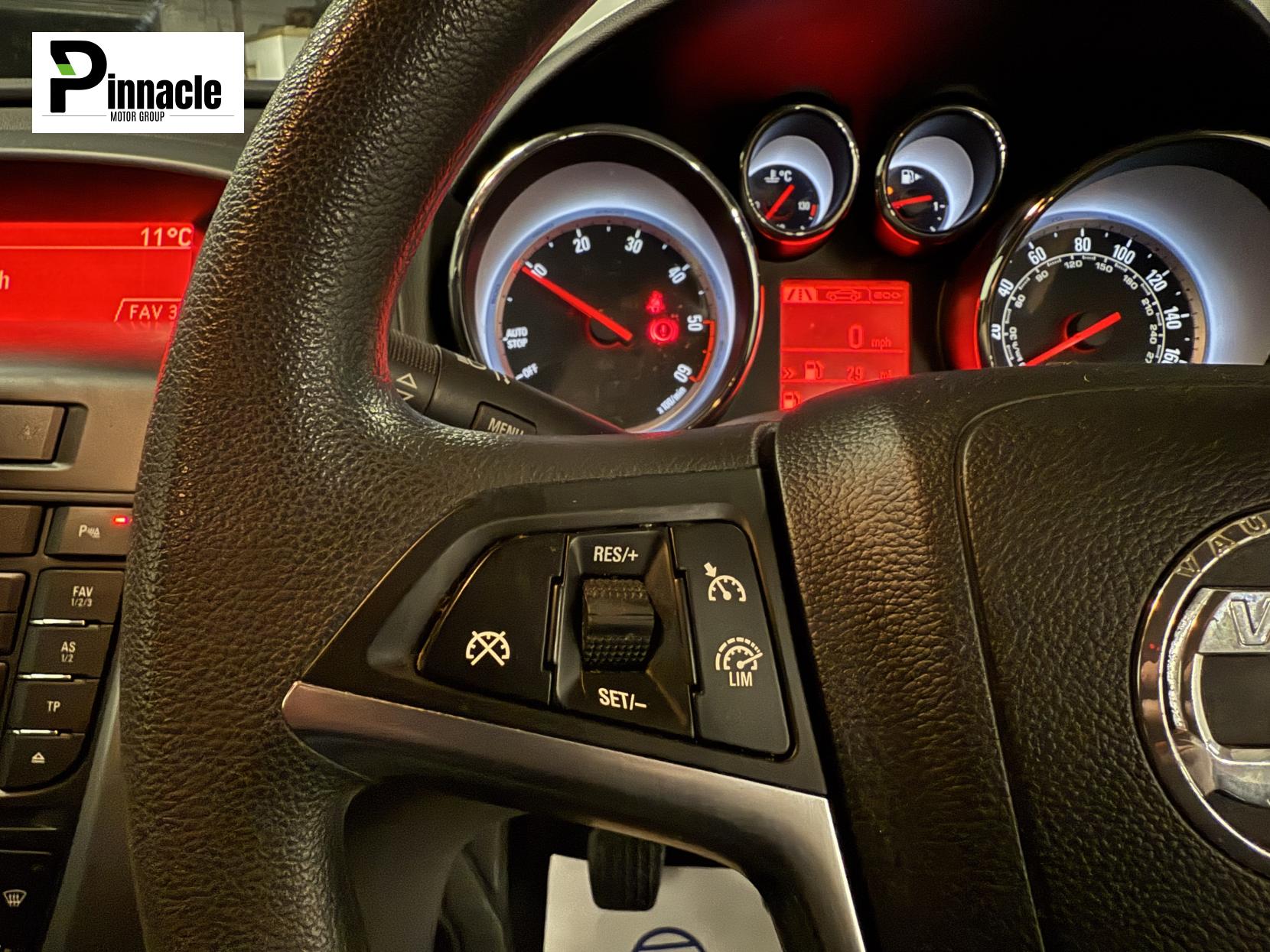 Vauxhall Astra 1.6 CDTi ecoFLEX 99g Design Hatchback 5dr Diesel Manual Euro 6 (s/s) (136 ps)