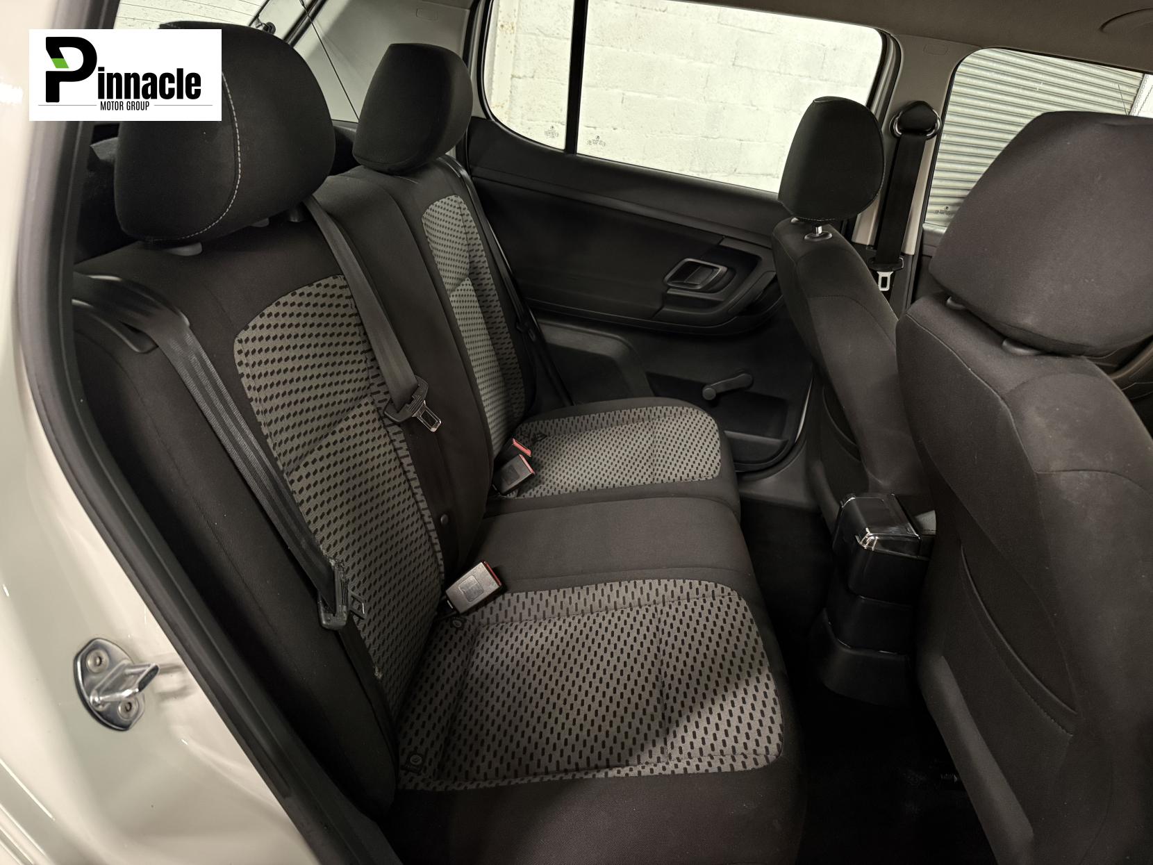 Skoda Fabia 1.2 TSI SE Hatchback 5dr Petrol Manual Euro 5 (86 ps)