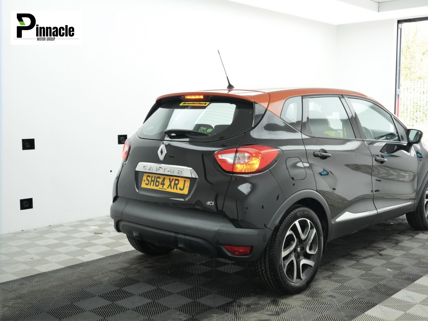 Renault Captur 1.5 dCi ENERGY Dynamique MediaNav SUV 5dr Diesel Manual Euro 5 (s/s) (90 ps)