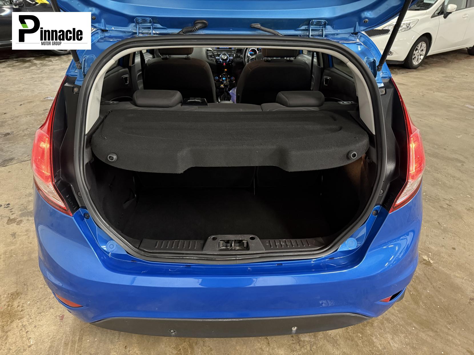 Ford Fiesta 1.6 TDCi ECOnetic Titanium Hatchback 5dr Diesel Manual Euro 5 (s/s) (95 ps)