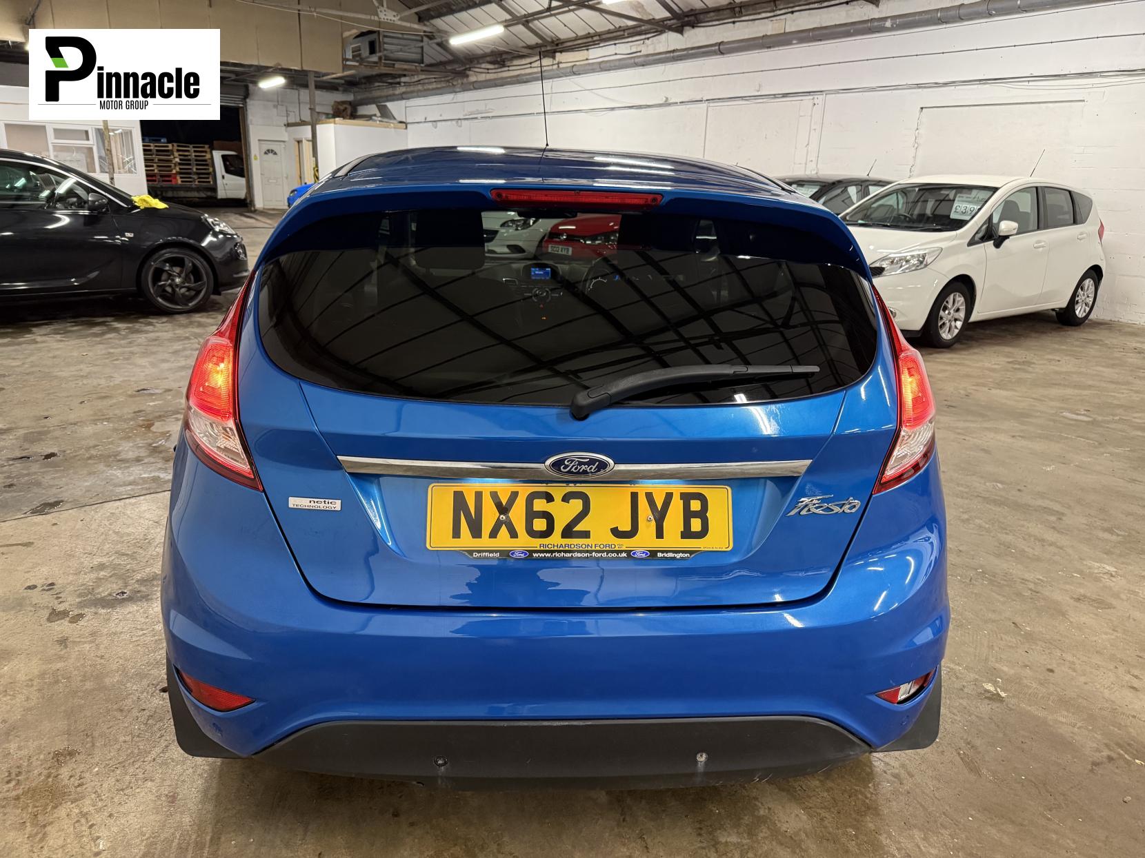 Ford Fiesta 1.6 TDCi ECOnetic Titanium Hatchback 5dr Diesel Manual Euro 5 (s/s) (95 ps)