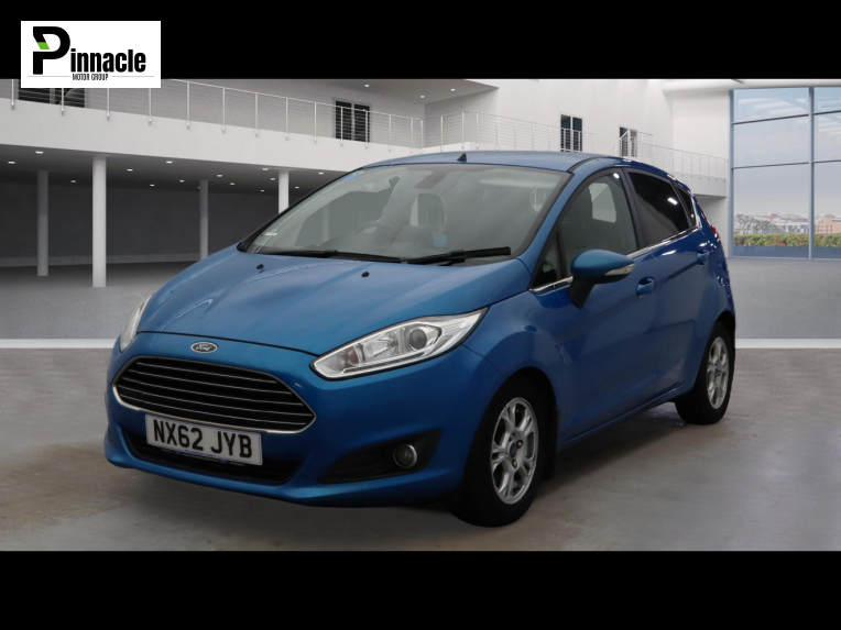 Ford Fiesta 1.6 TDCi ECOnetic Titanium Hatchback 5dr Diesel Manual Euro 5 (s/s) (95 ps)