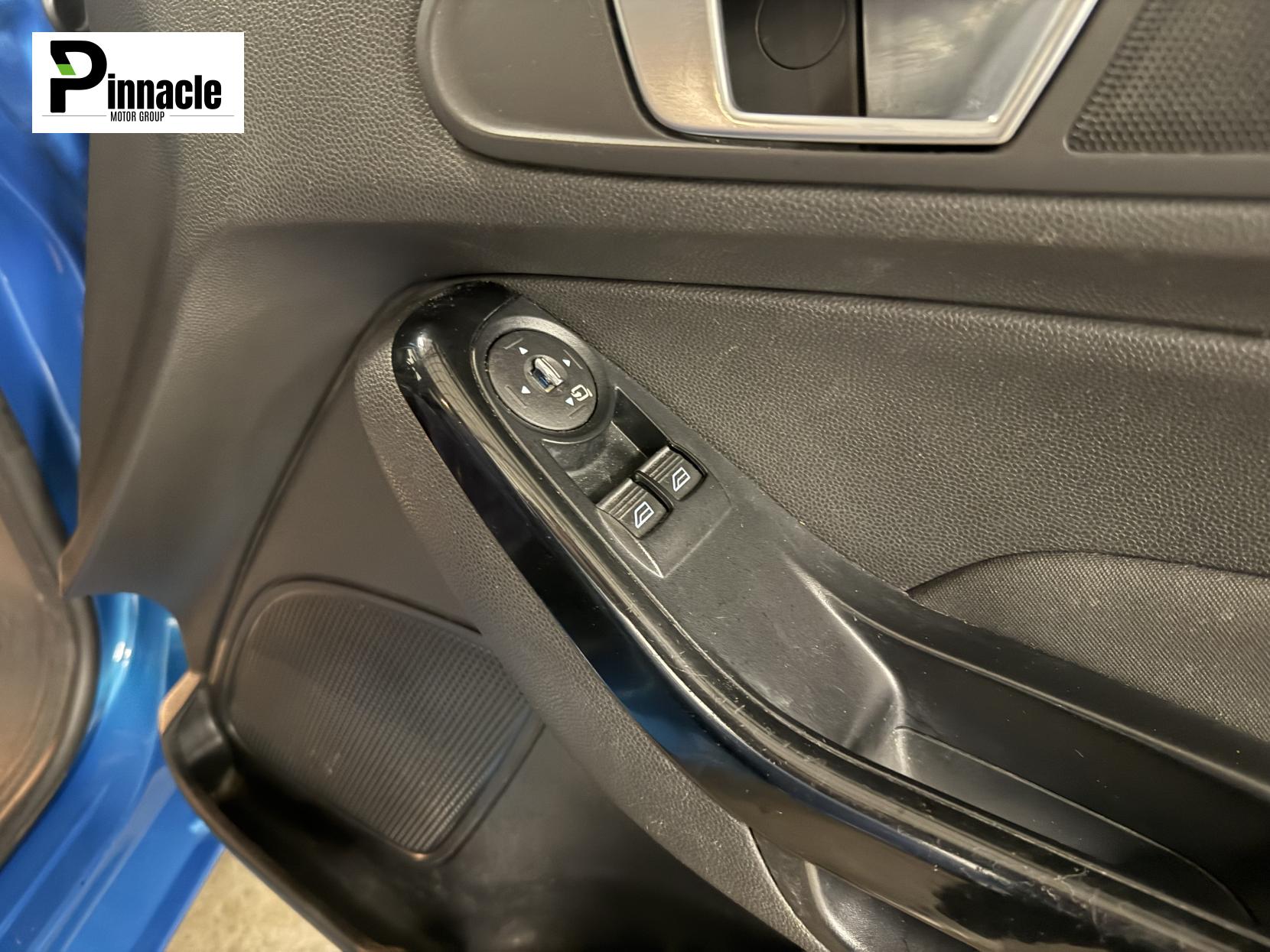 Ford Fiesta 1.6 TDCi ECOnetic Titanium Hatchback 5dr Diesel Manual Euro 5 (s/s) (95 ps)