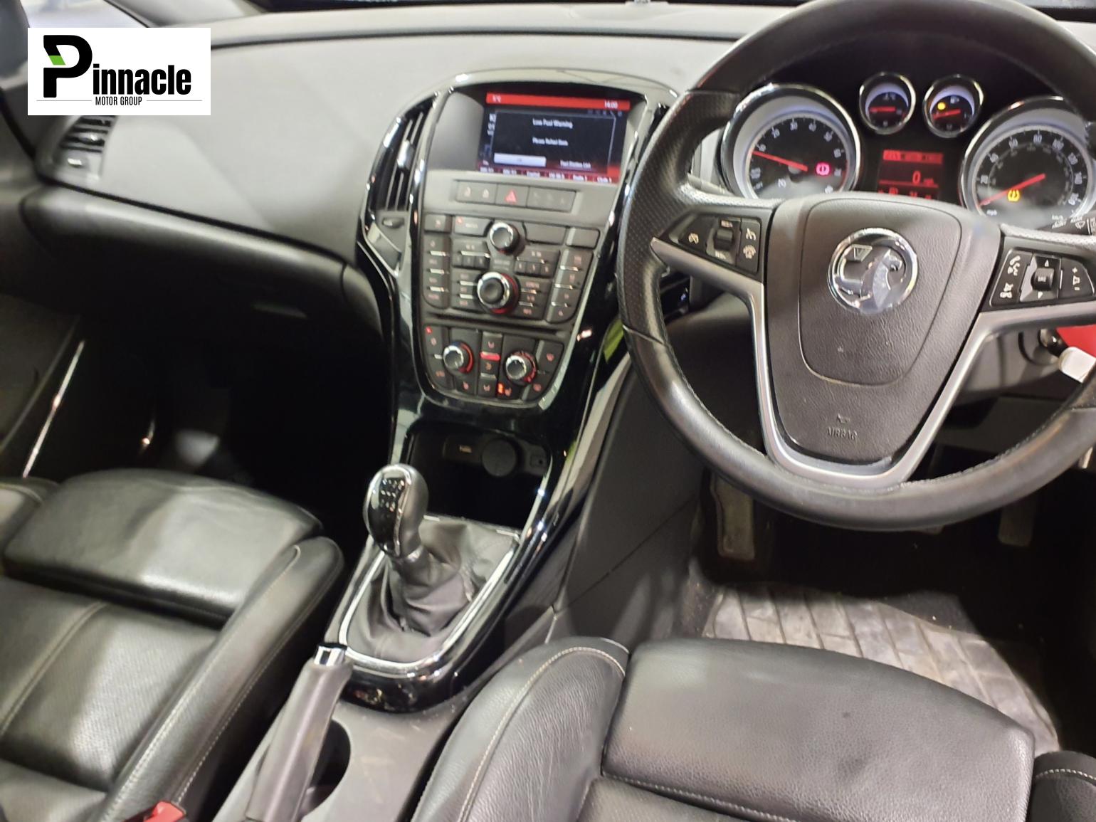 Vauxhall Astra GTC 1.4i Turbo Limited Edition Coupe 3dr Petrol Manual Euro 6 (s/s) (120 ps)