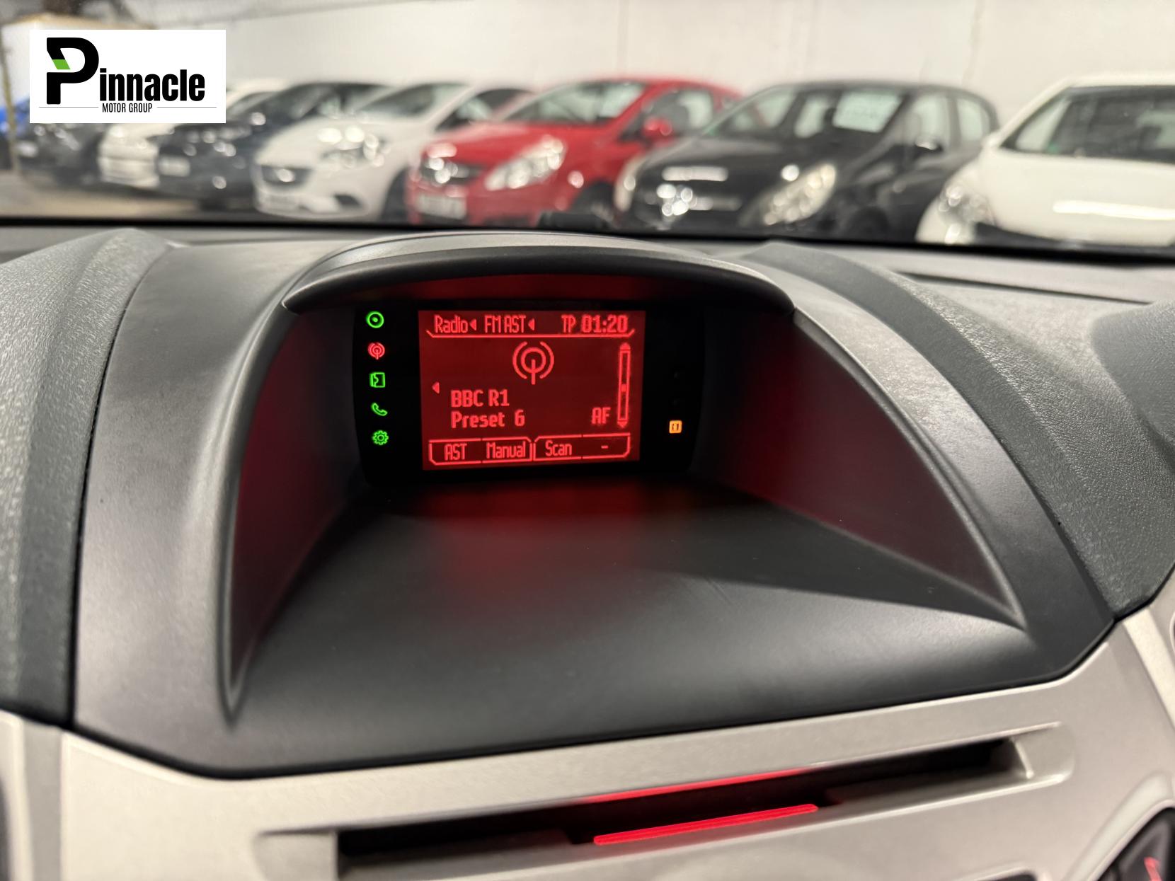 Ford Fiesta 1.4 Zetec Hatchback 3dr Petrol Manual (133 g/km, 94 bhp)