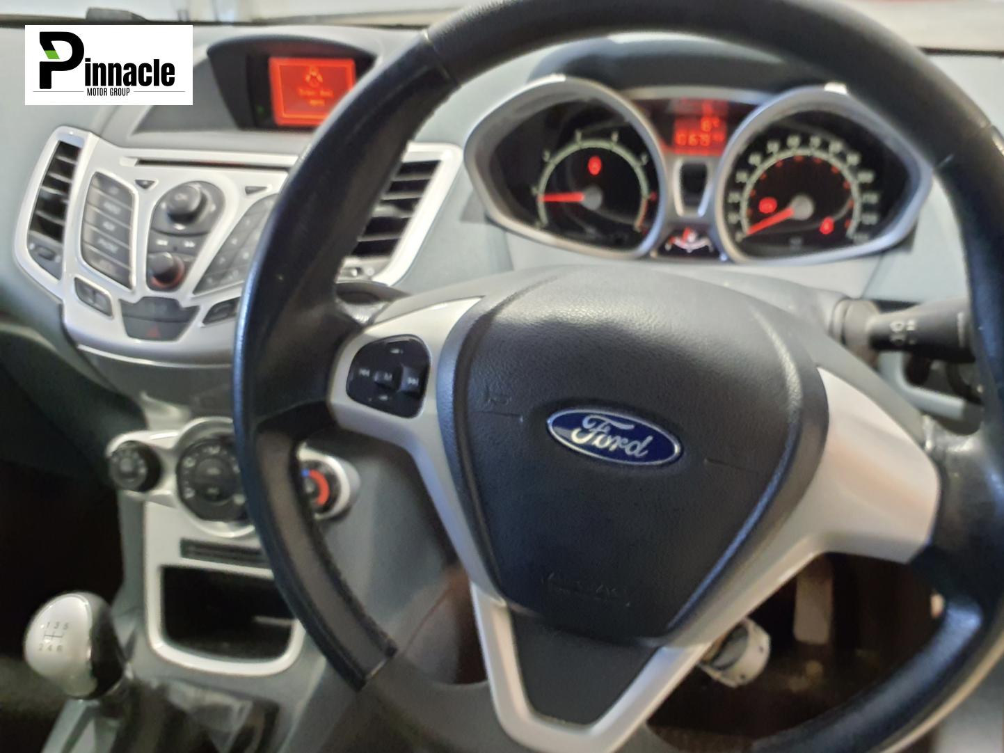 Ford Fiesta 1.4 Zetec Hatchback 3dr Petrol Manual (133 g/km, 94 bhp)