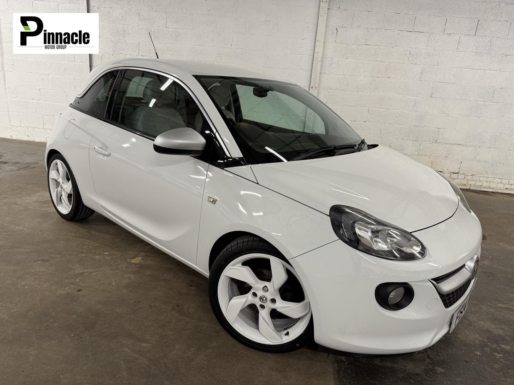 Vauxhall ADAM 1.4 16v White Edition Hatchback 3dr Petrol Manual Euro 5 (87 ps)