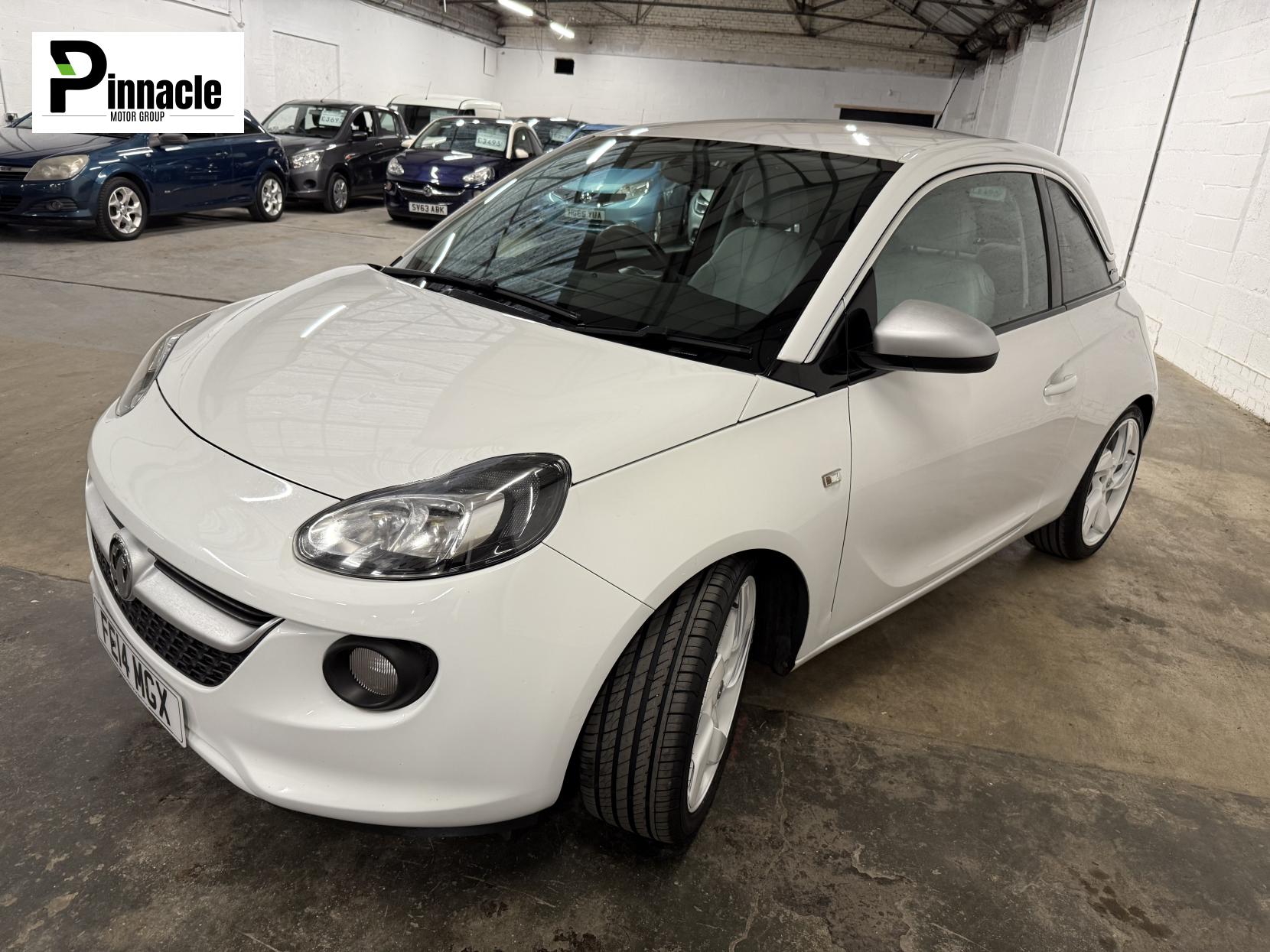 Vauxhall ADAM 1.4 16v White Edition Hatchback 3dr Petrol Manual Euro 5 (87 ps)