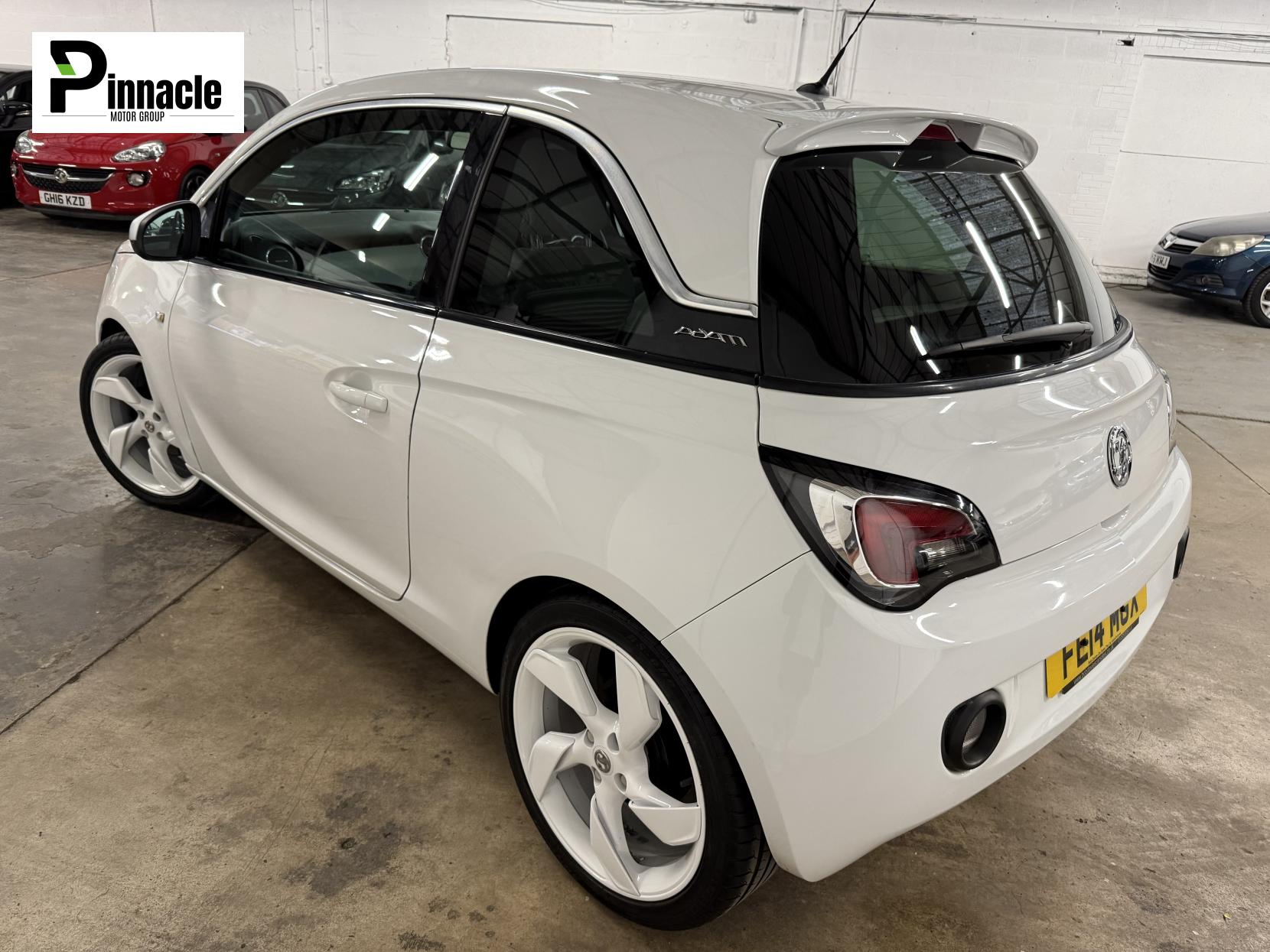Vauxhall ADAM 1.4 16v White Edition Hatchback 3dr Petrol Manual Euro 5 (87 ps)