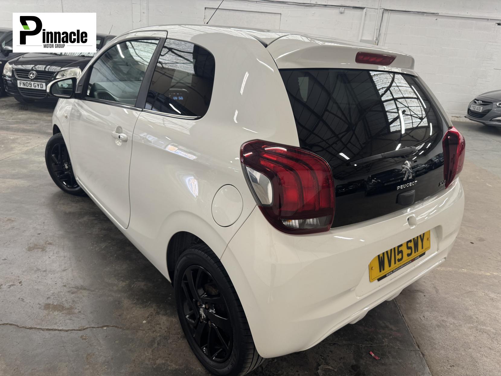 Peugeot 108 1.2 VTi PureTech Allure Hatchback 3dr Petrol Manual Euro 5 (82 ps)