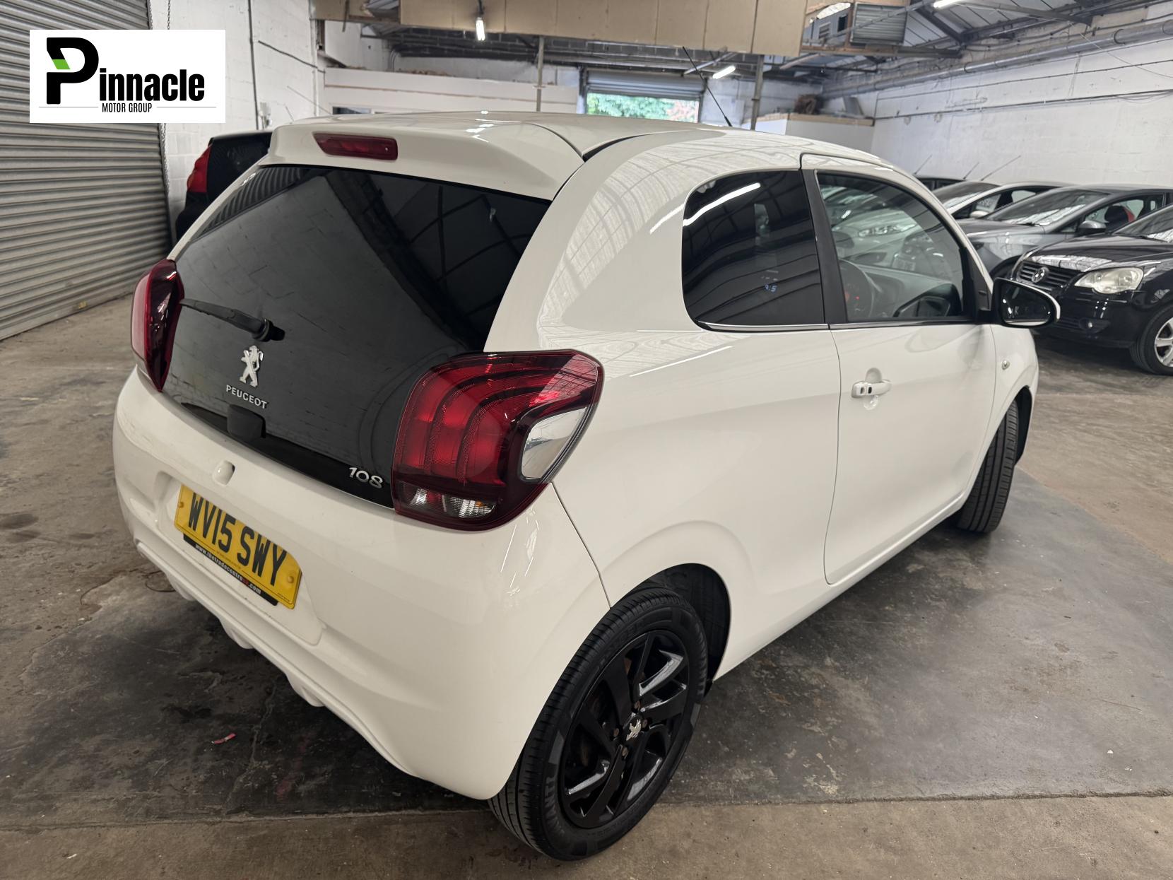 Peugeot 108 1.2 VTi PureTech Allure Hatchback 3dr Petrol Manual Euro 5 (82 ps)