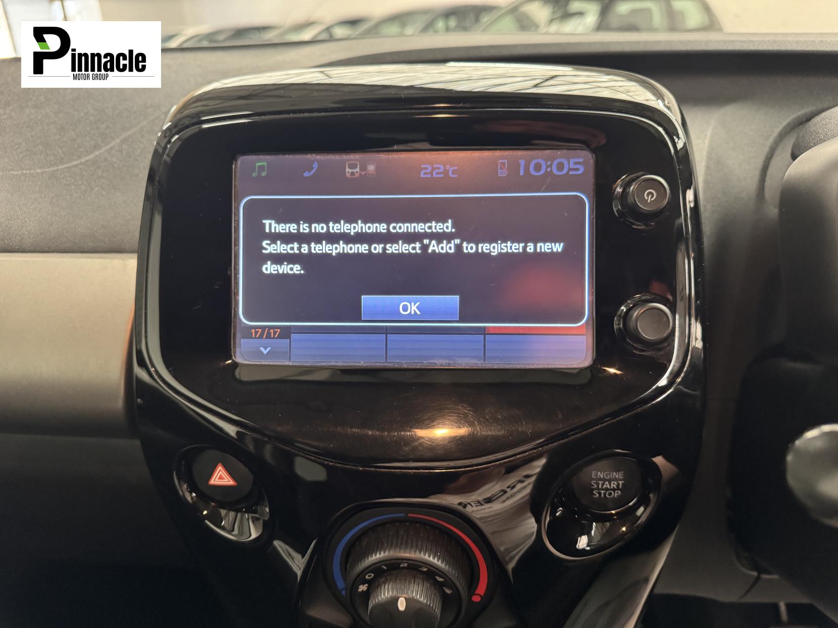 Peugeot 108 1.2 VTi PureTech Allure Hatchback 3dr Petrol Manual Euro 5 (82 ps)