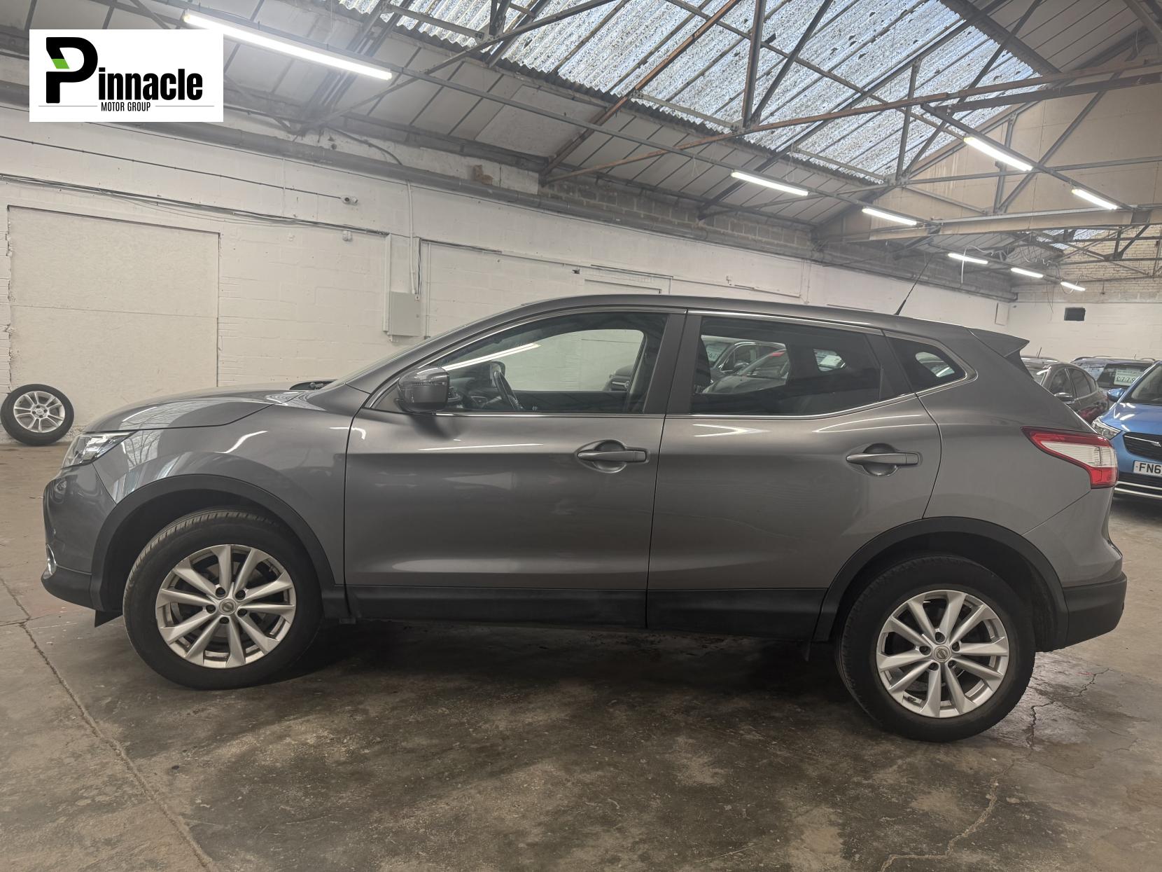 Nissan Qashqai 1.2 DIG-T Acenta SUV 5dr Petrol Manual 2WD Euro 6 (s/s) (115 ps)