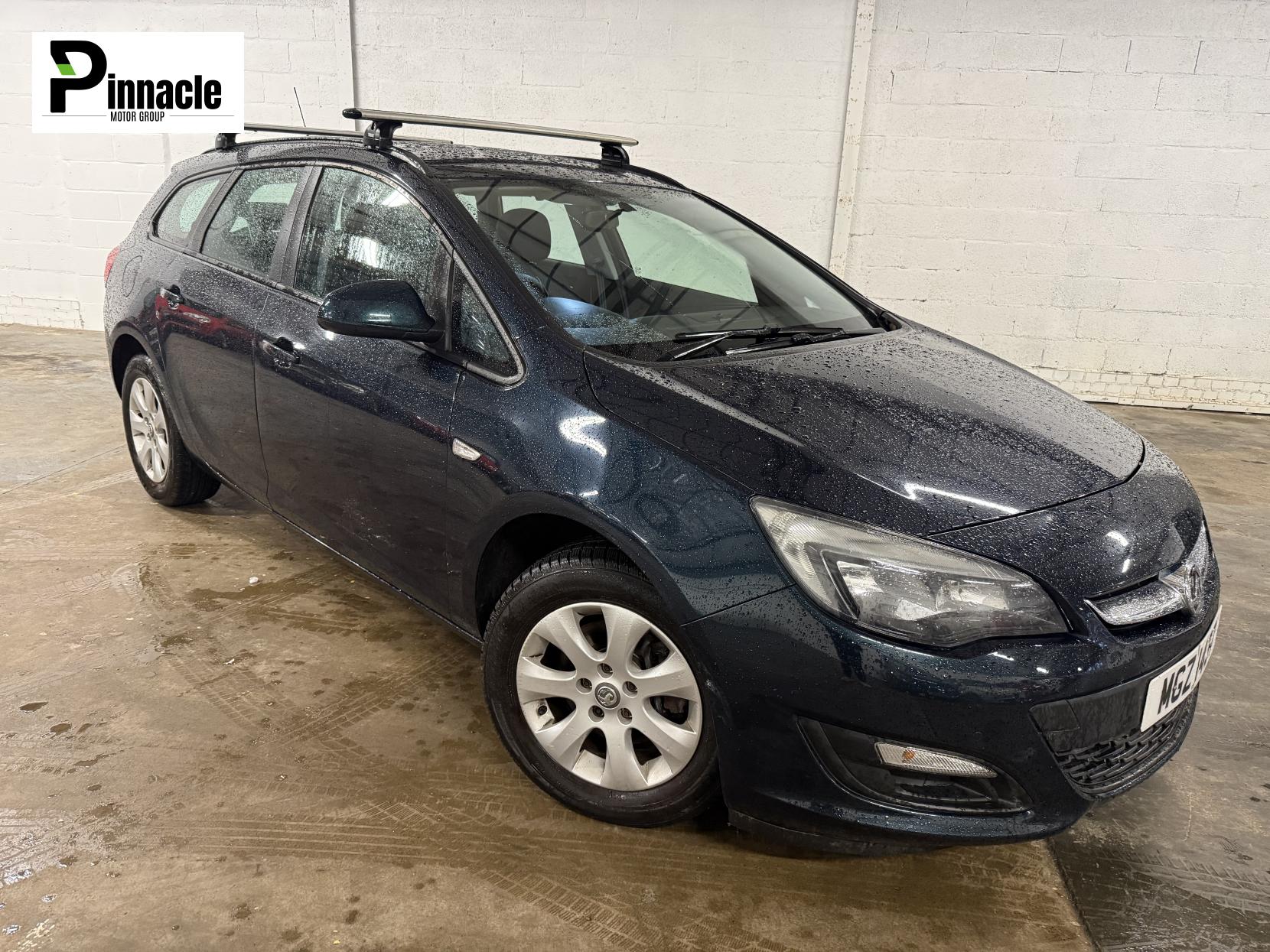 Vauxhall Astra 1.6 CDTi ecoFLEX Design Sports Tourer 5dr Diesel Manual Euro 6 (s/s) (110 ps)