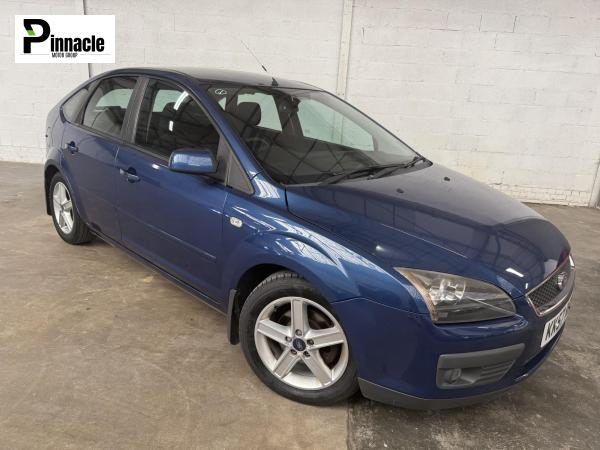 Ford Focus 1.6 Zetec Climate Hatchback 5dr Petrol Manual (161 g/km, 99 bhp)