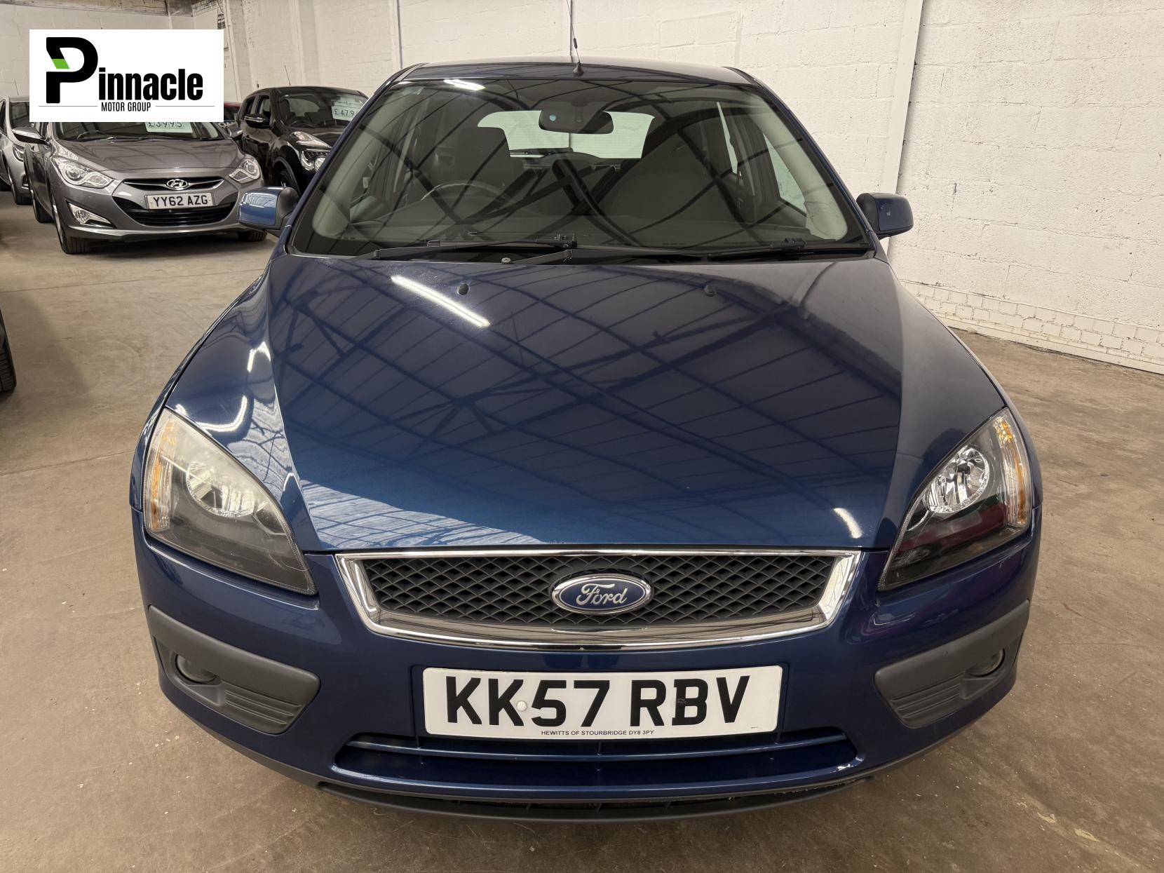 Ford Focus 1.6 Zetec Climate Hatchback 5dr Petrol Manual (161 g/km, 99 bhp)