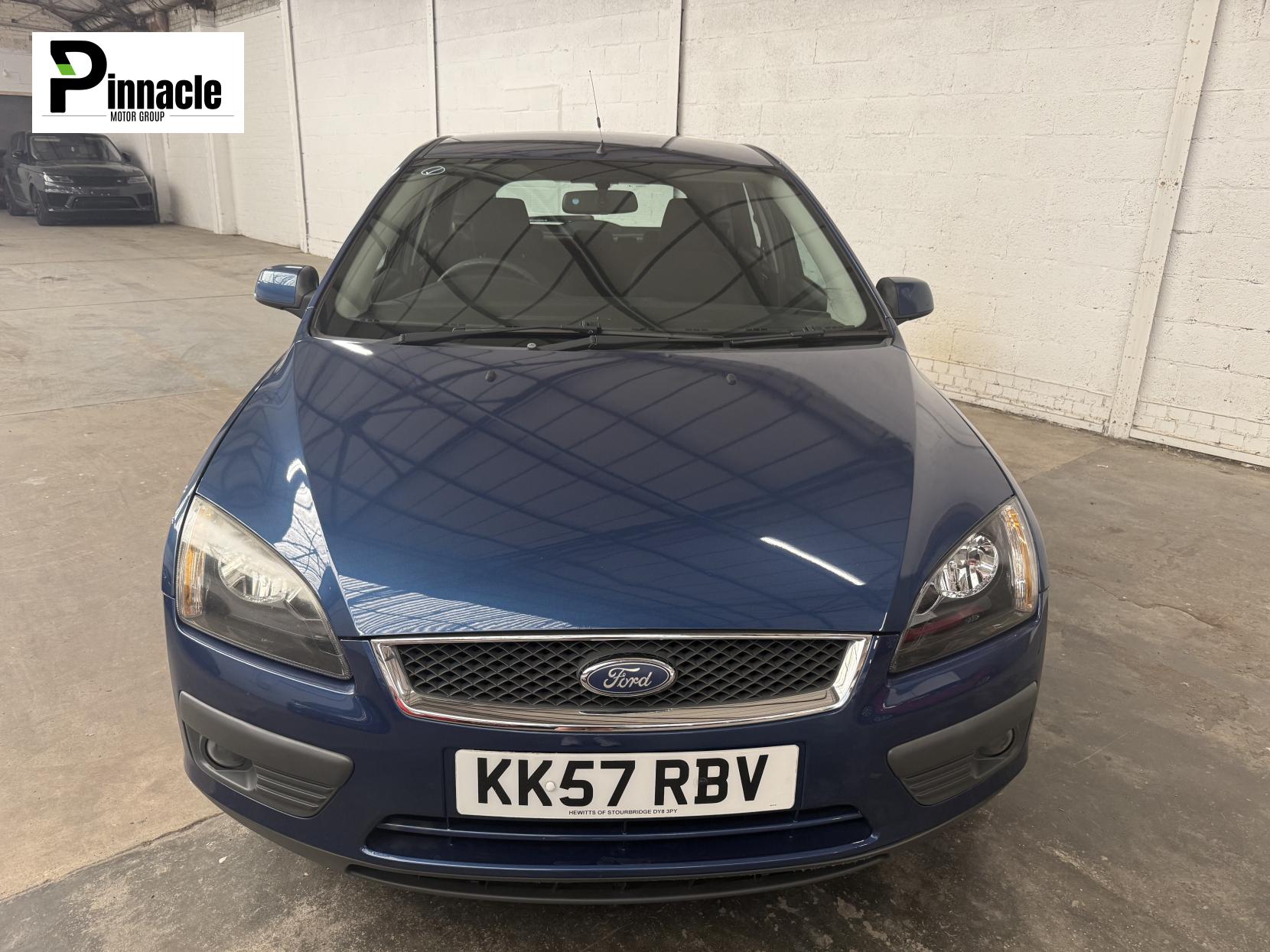 Ford Focus 1.6 Zetec Climate Hatchback 5dr Petrol Manual (161 g/km, 99 bhp)
