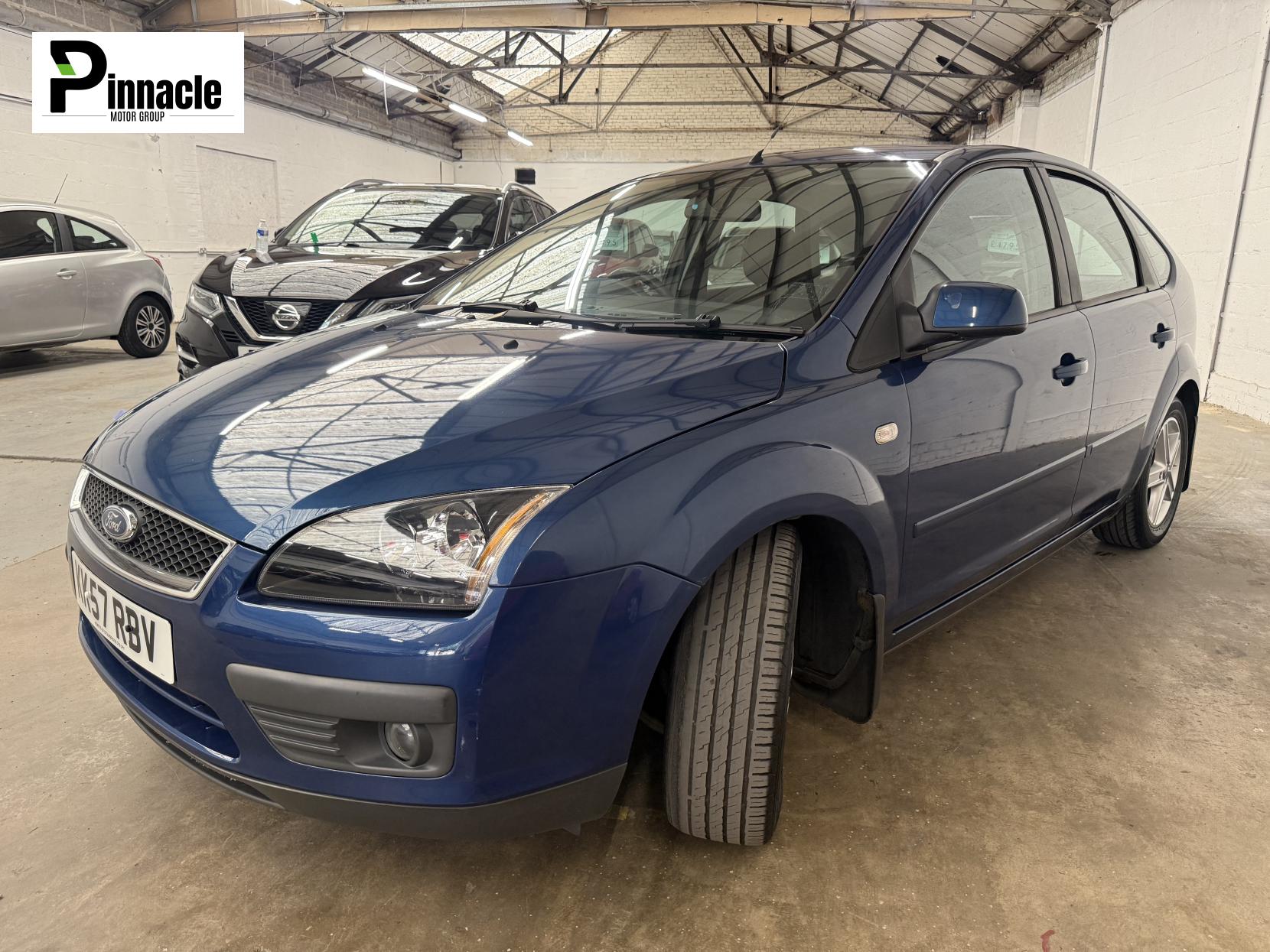 Ford Focus 1.6 Zetec Climate Hatchback 5dr Petrol Manual (161 g/km, 99 bhp)