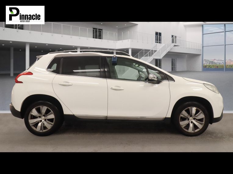 Peugeot 2008 1.2 VTi PureTech Allure SUV 5dr Petrol Manual Euro 5 (82 ps)