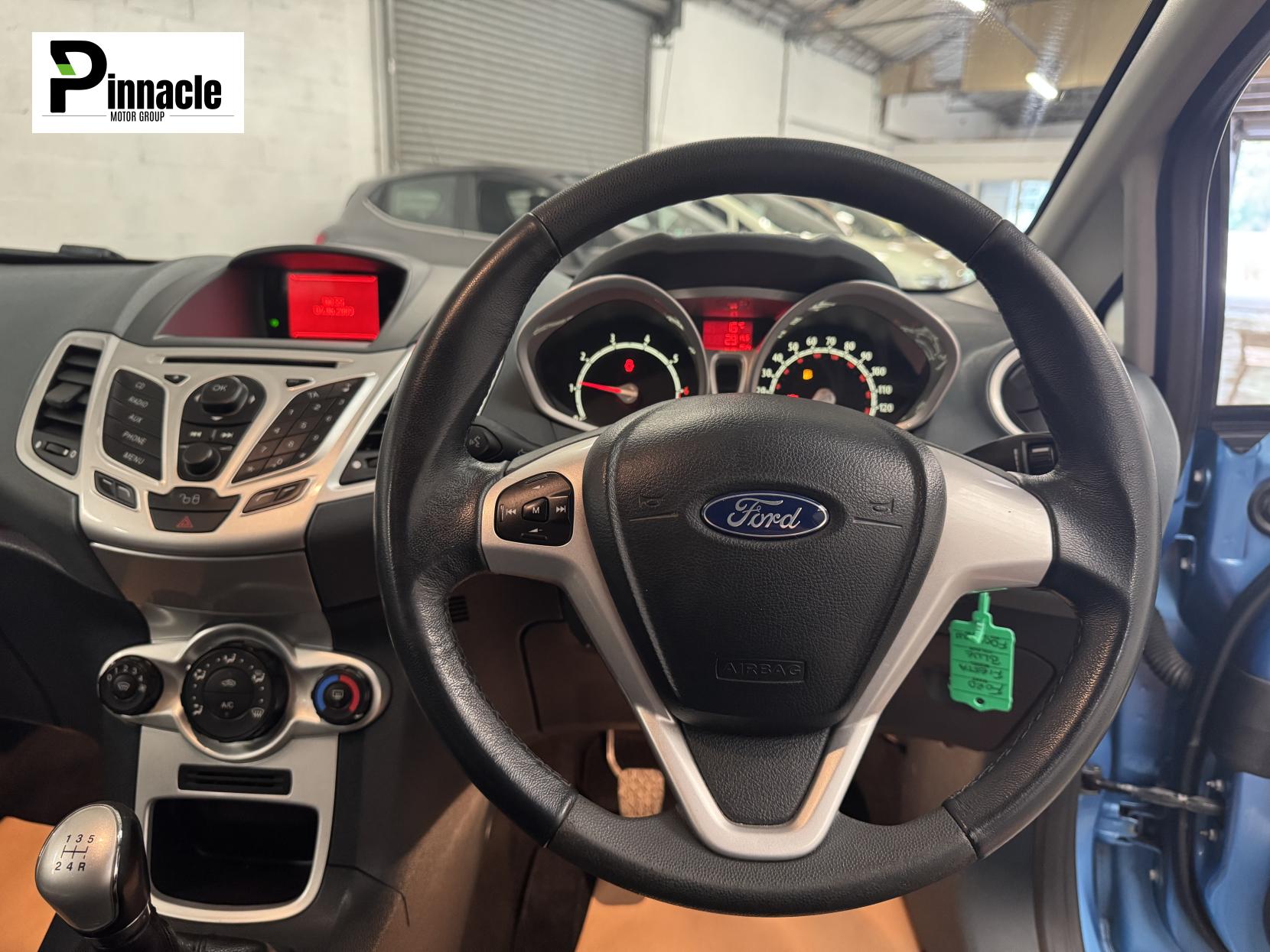 Ford Fiesta 1.25 Zetec Hatchback 3dr Petrol Manual (133 g/km, 81 bhp)