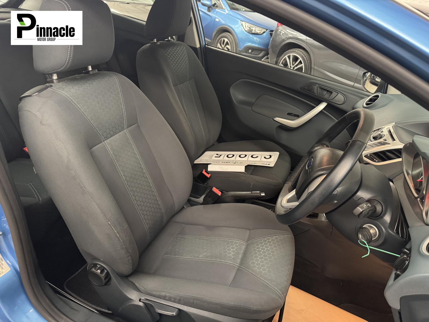 Ford Fiesta 1.25 Zetec Hatchback 3dr Petrol Manual (133 g/km, 81 bhp)